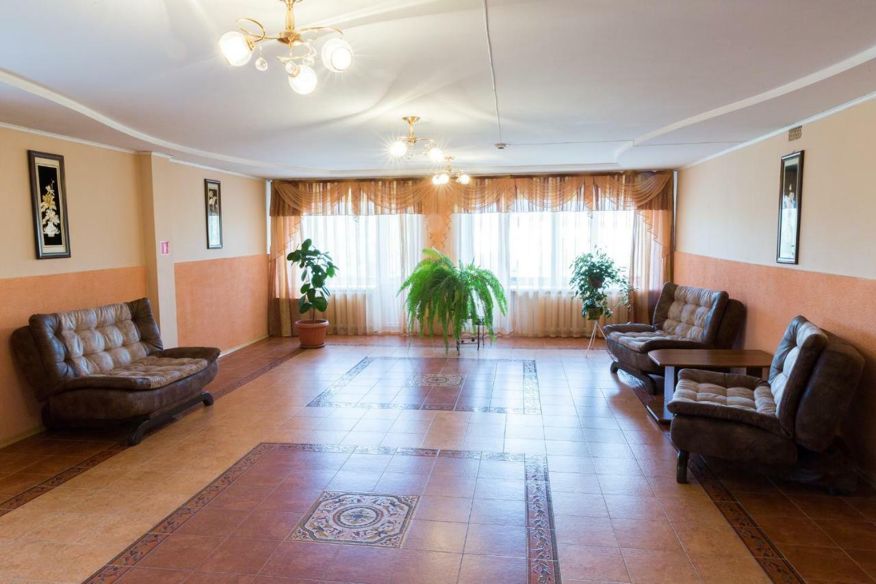 Tourist Hotel Ustʼ-Kamenogorsk Екстериор снимка