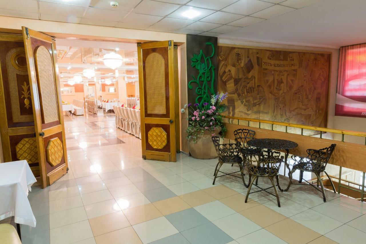 Tourist Hotel Ustʼ-Kamenogorsk Екстериор снимка