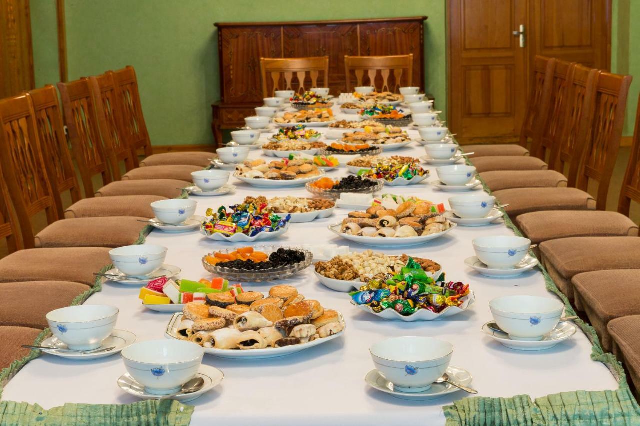 Tourist Hotel Ustʼ-Kamenogorsk Екстериор снимка