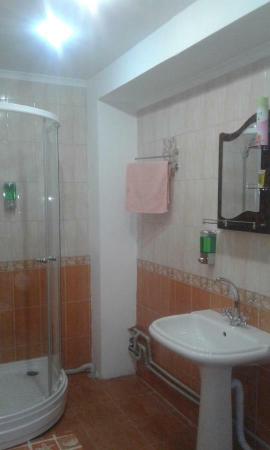 Tourist Hotel Ustʼ-Kamenogorsk Екстериор снимка